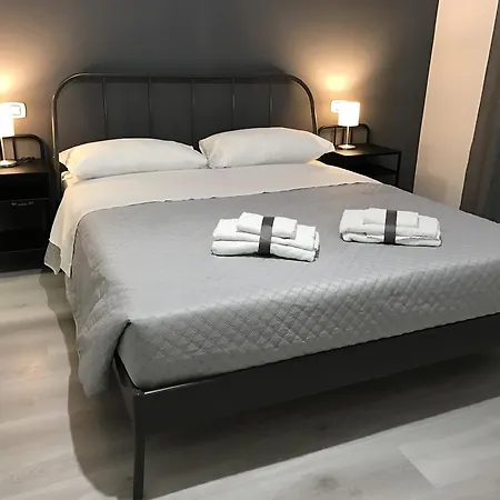 Sensation House 4*