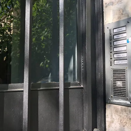 Sensation House 4* 로마