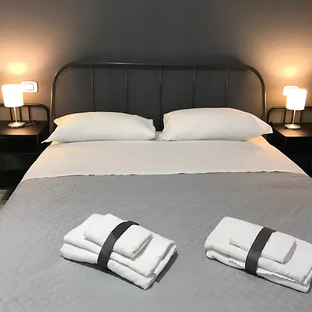 Sensation House 4*